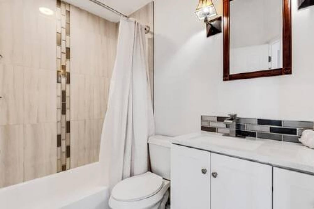 Siesta Key Marvel Pool SPA Deeded Beach Access - photo 46