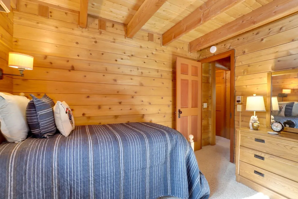 2 Mi to Northstar Resort Idyllic Cabin with Shuttle - photo 6