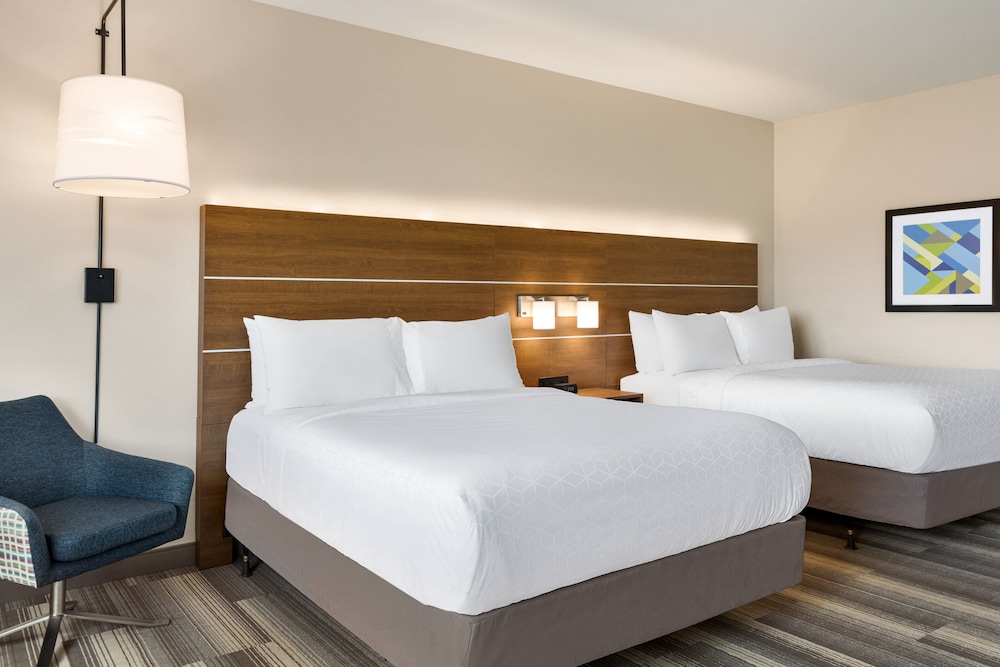 Holiday Inn Express and Suites Ukiah by IHG - photo 19