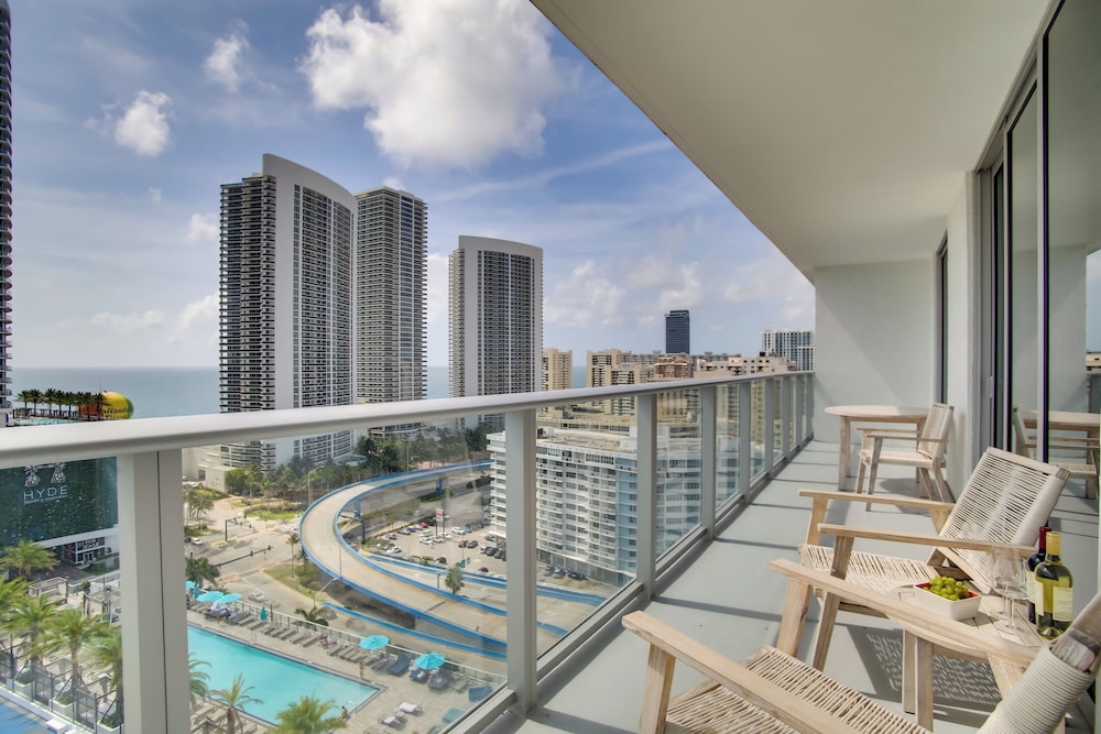 Upscale Condo with Pool Access in Hyde Beach House — 4-Star Luxury Hotel in Hollywood, United States
