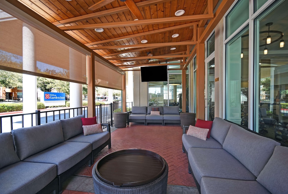 Hilton Garden Inn Houston Galleria Area - photo 52