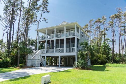 Southern Charm by Oak Island Accommodations - photo 45