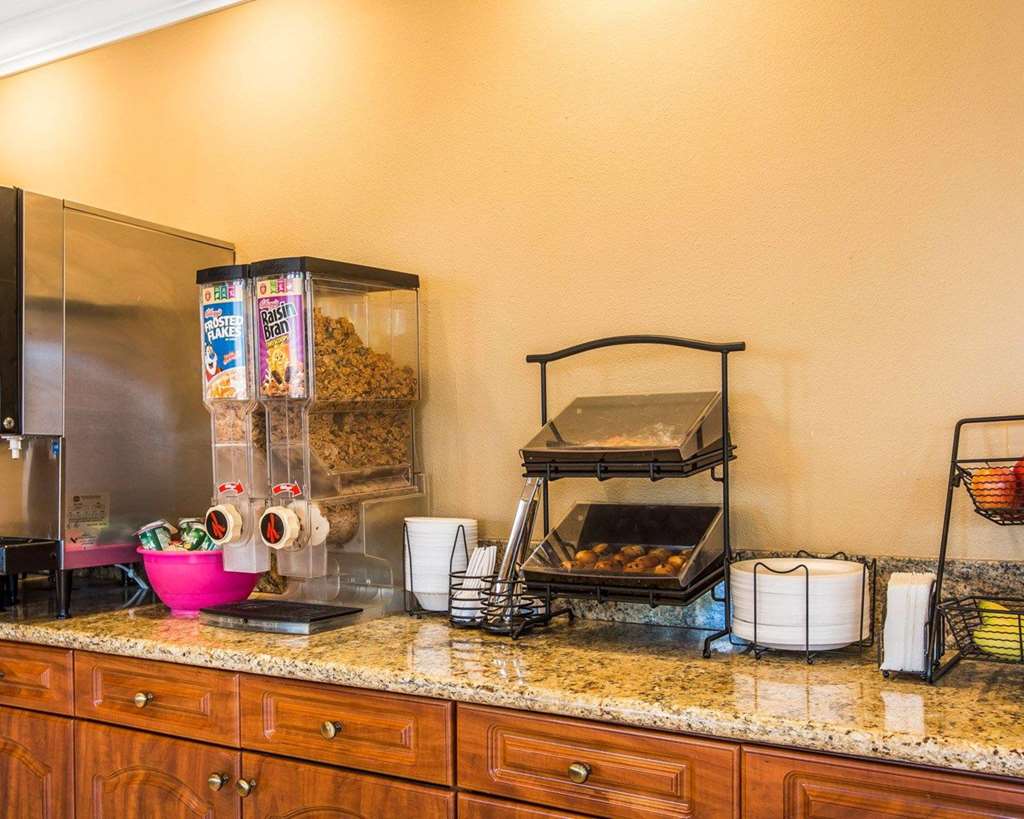 Rodeway Inn & Suites Corona - photo 34