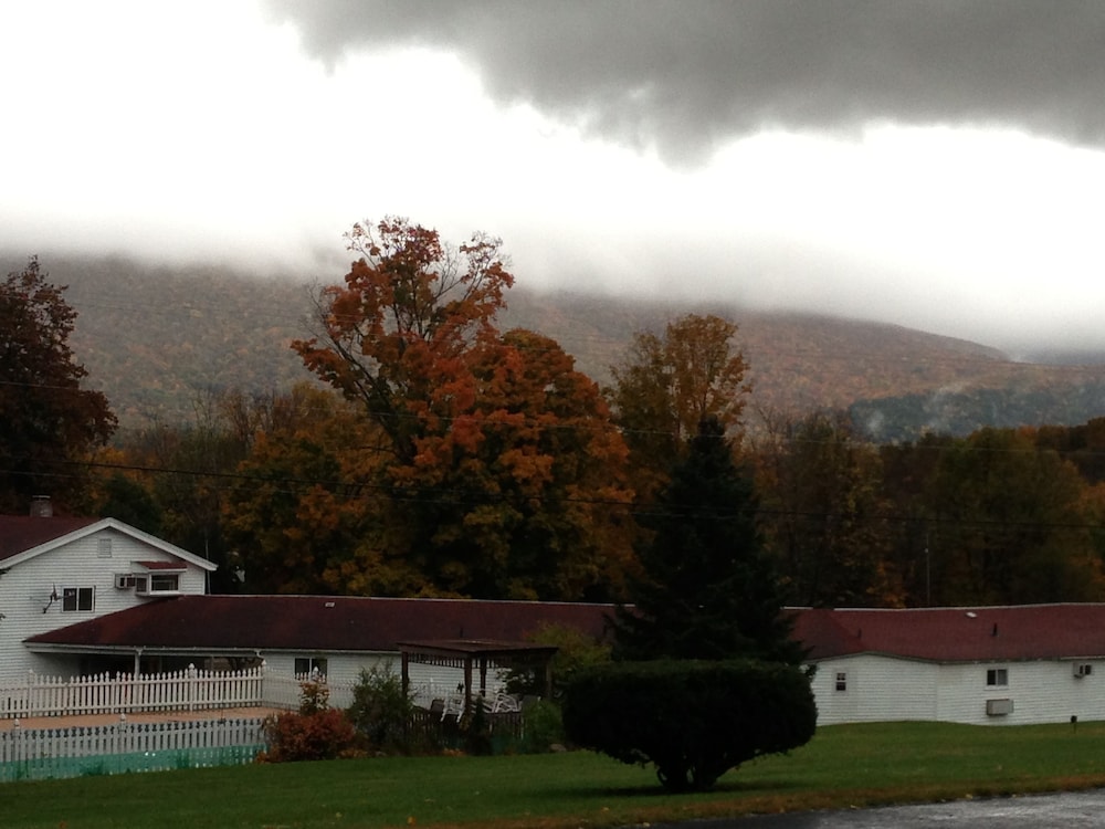 Four Winds Country Motel - photo 46