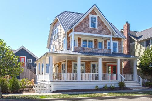 Sea to Shining Sea by Seabrook Hospitality in Huntington Beach, United States