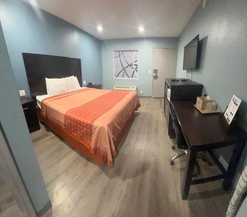 Ozark Inn - photo 3