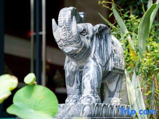 Botum Domrey Hotel in Phnom Penh, Cambodia