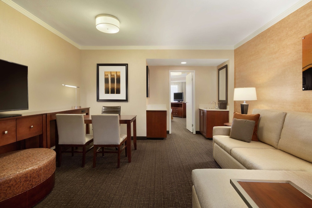 Embassy Suites by Hilton Austin Downtown South Congress - photo 25