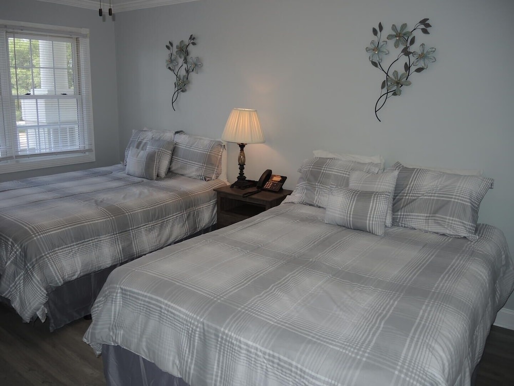 Brunswick Plantation Resort and Golf Condo 307M with Outdoor Pool by RedAwning - photo 4