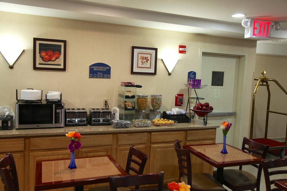 Corona Hotel - photo 21
