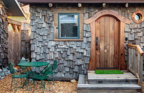 The Front Porch Hidden Oasis - photo 32