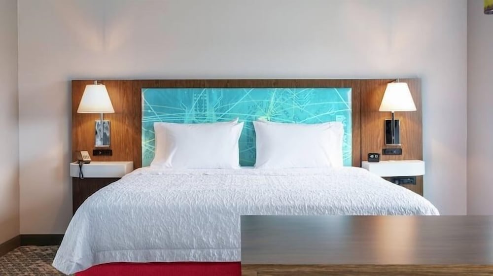 Hampton Inn & Suites by Hilton Indianapolis South Greenwood - photo 6