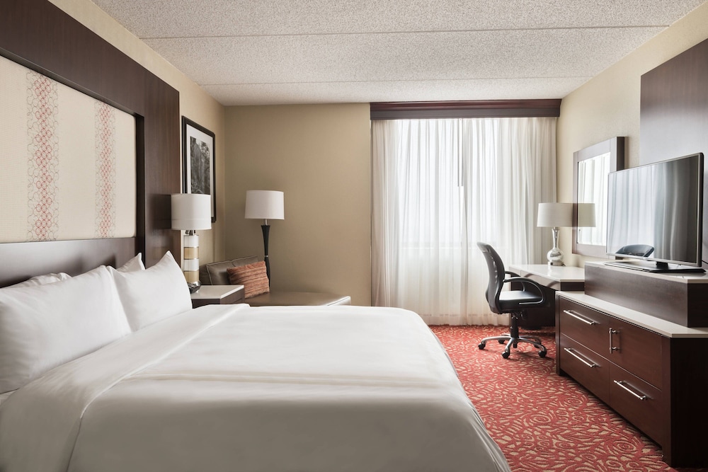 Columbus Airport Marriott - photo 12