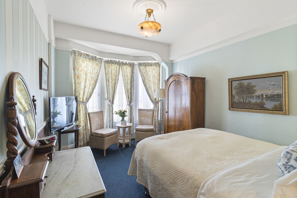 Golden Gate Hotel - photo 19