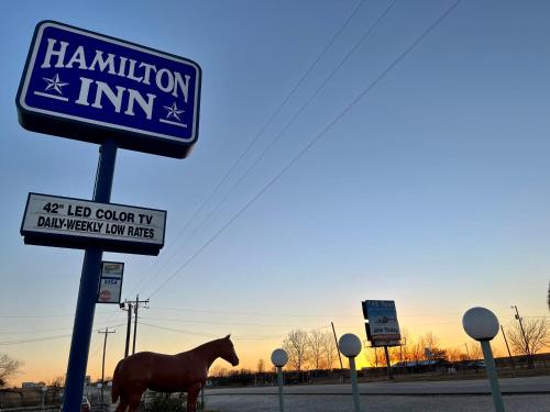 Hamilton Inn - photo 14
