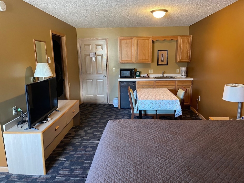Lakeside Motor Inn - photo 11