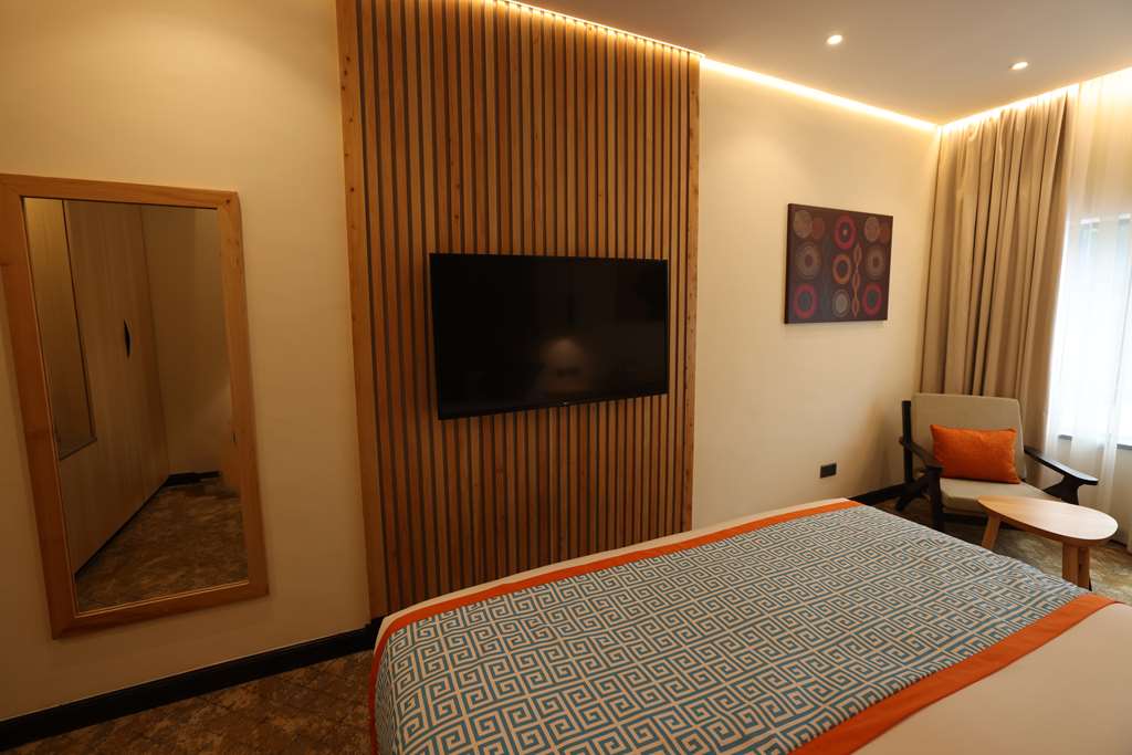 Guest room