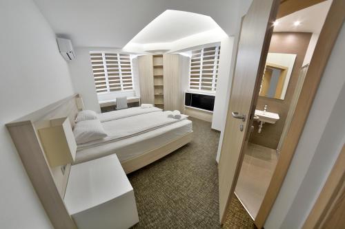 Apartment OneClickRent_04 Smart House — 4-Star Luxury Hotel in Chisinau, Moldova