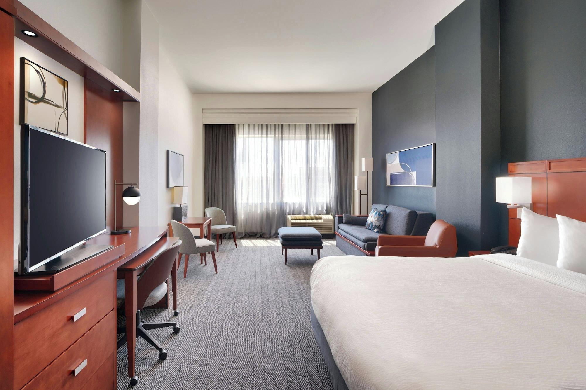 Courtyard by Marriott Lincoln Downtown - photo 13