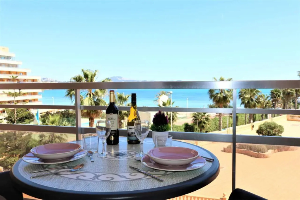 Inmoweaver 1F Mii 1 Línea De Playa Con Vistas in Calp, Spain