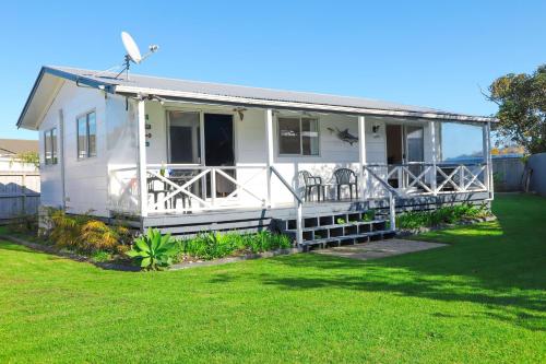 Hosts on the Coast Marlin Cottage — 4-Star Luxury Hotel in Whitianga, New Zealand