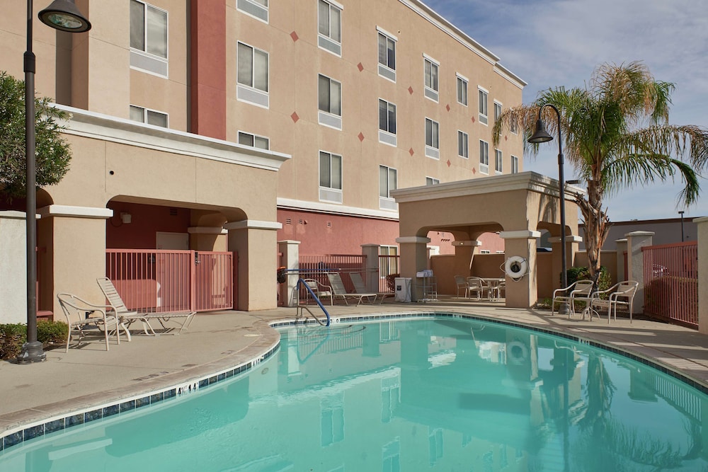 Hampton Inn & Suites Phoenix Surprise - photo 19