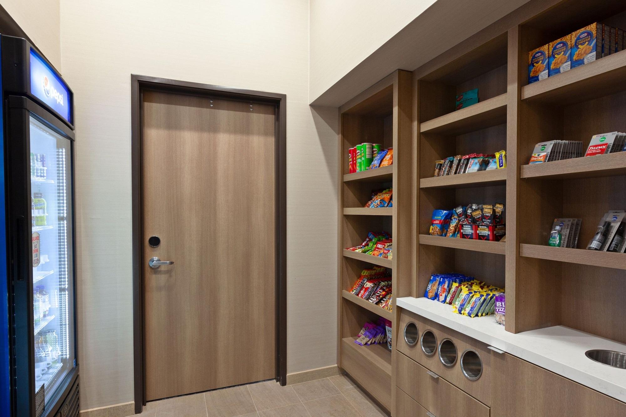 TownePlace Suites by Marriott San Diego Central - photo 24