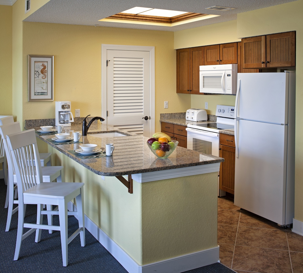Bluewater Resort & Marina by Spinnaker Resorts - photo 9