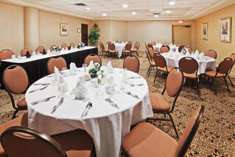 Holiday Inn Norman - photo 11