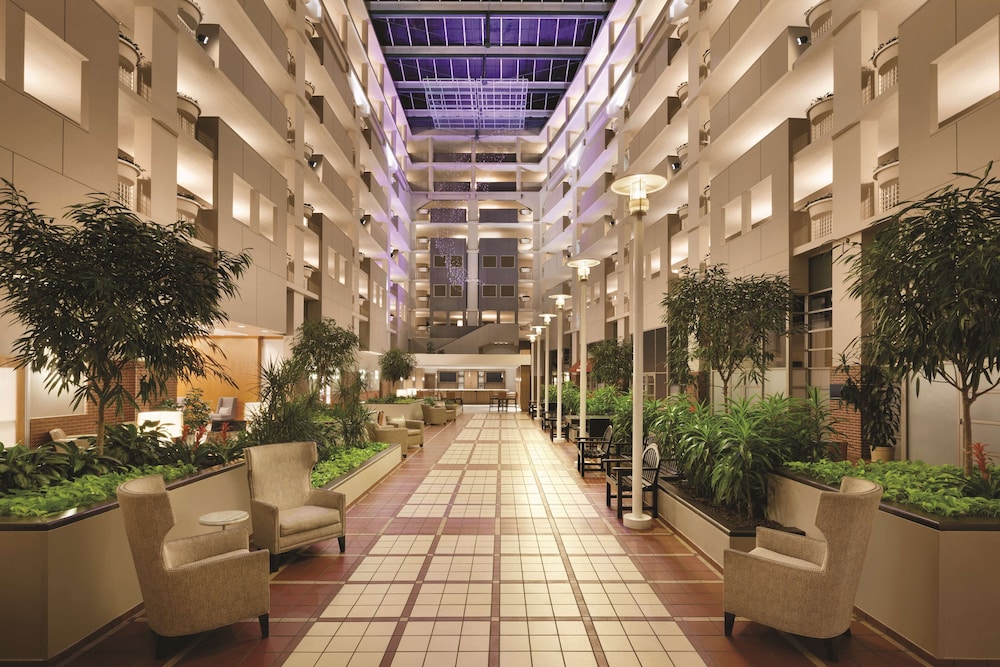 Embassy Suites by Hilton Atlanta at Centennial Olympic Park - photo 7
