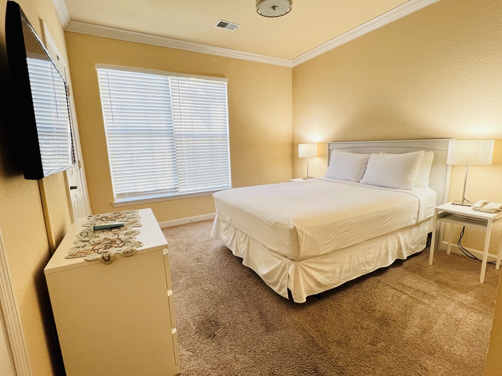 8020tt Unit 2404 Tuscana Resort 3 Bedroom Condo by RedAwning - photo 10