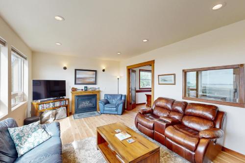 Cape Satisfaction in Long Beach, United States