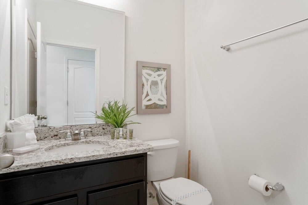 Lovely 4 Bed Pool Hm at Solterra Resort - photo 25