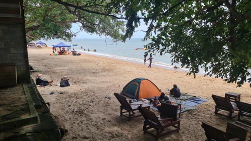 Sea View Kampong Style Homestay Pengkalan Balak — 4-Star Luxury Hotel in Alor Gajah, Malaysia