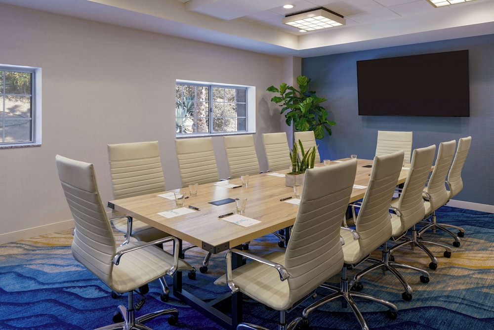 Hilton Garden Inn Dana Point Doheny Beach - photo 67