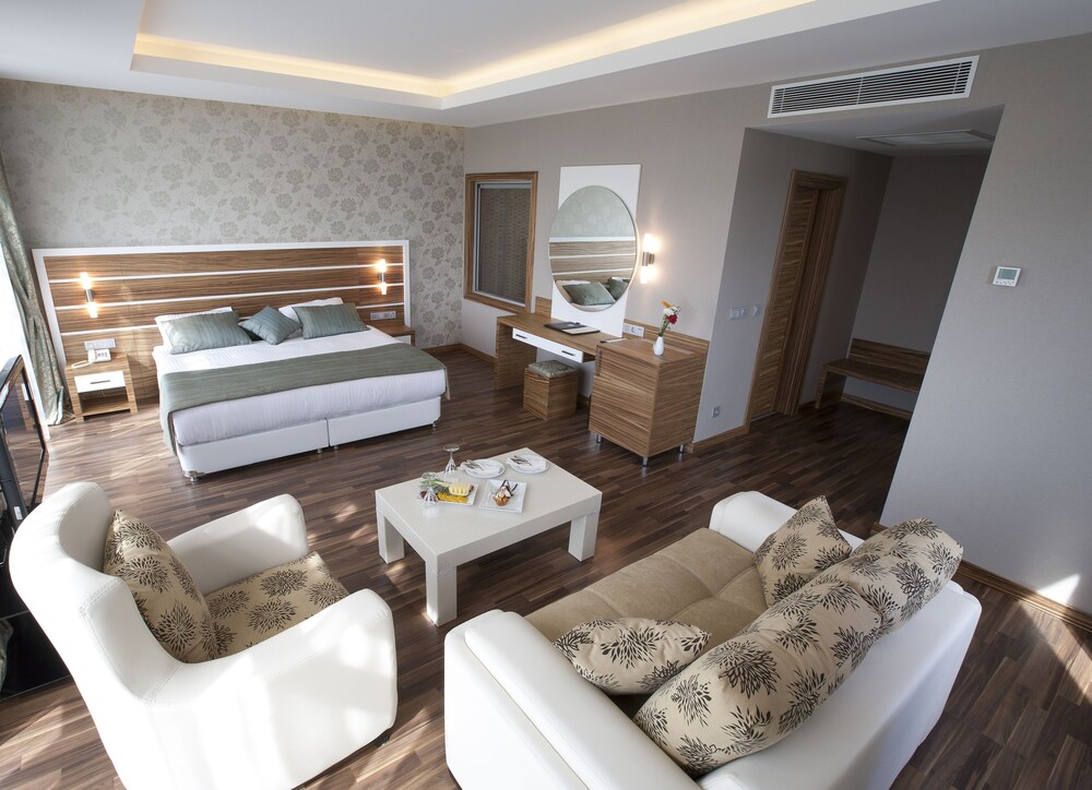 Fourway Hotel - carbon neutral hotel in Doertyol