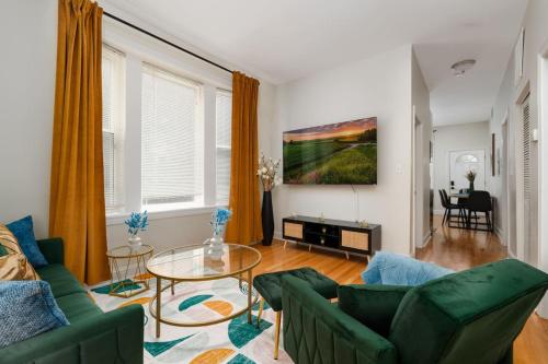 15mins DT Wicker Park Gem Sleeps 8 FreePark — 4-Star Luxury Hotel in Chicago, United States