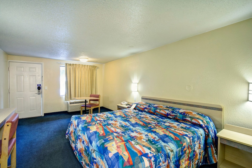 Knights Inn Burlington NC - photo 6