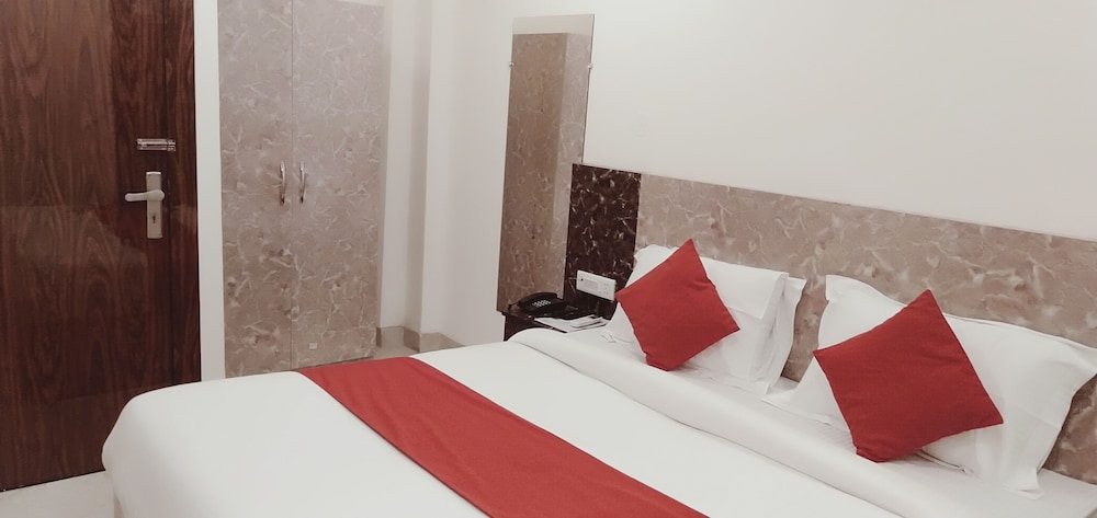 Hotel Param Palace - last minute hotel in New Delhi