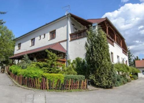 penzión ARTUR Partizánske in Partizanske, Slovakia