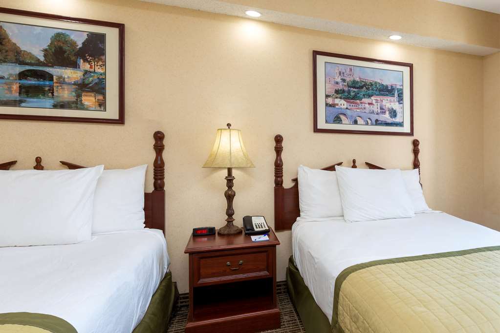 Baymont by Wyndham Easley Greenville - photo 20