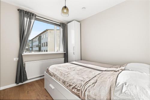 Perfect spacious 2 bedroom apartment near Sky Lagoon