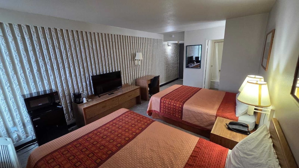 Smartwood Inn - photo 29