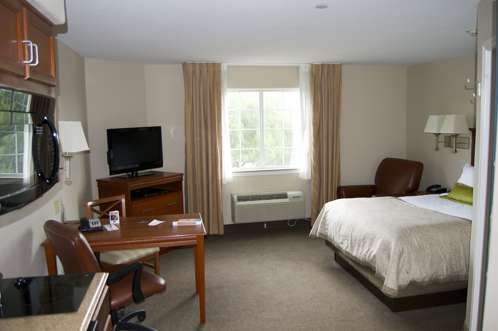 Candlewood Suites Victoria By Ihg - photo 6