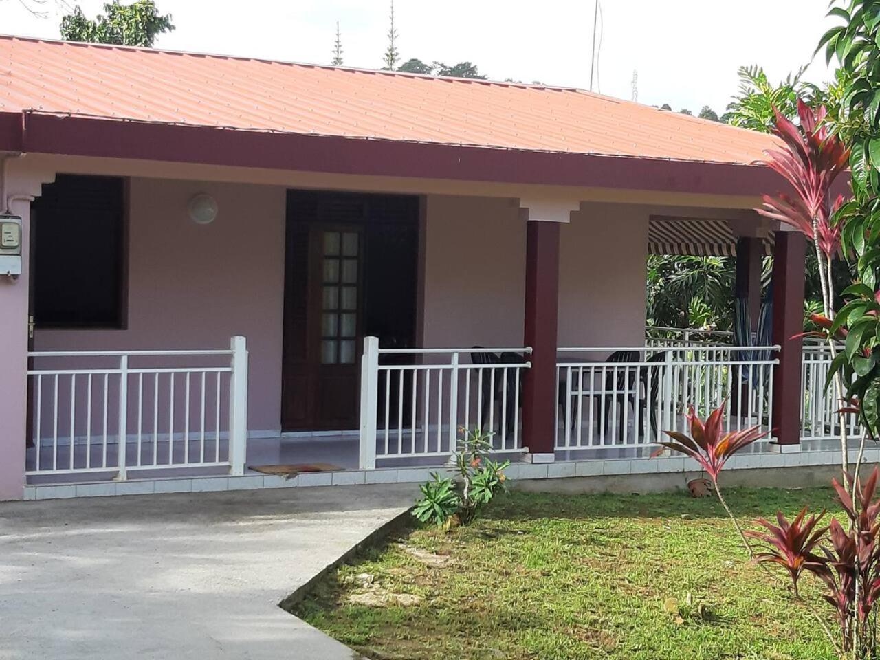 Le petit robert maison f3 plein pied — 4-Star Luxury Hotel in Le Robert, Martinique