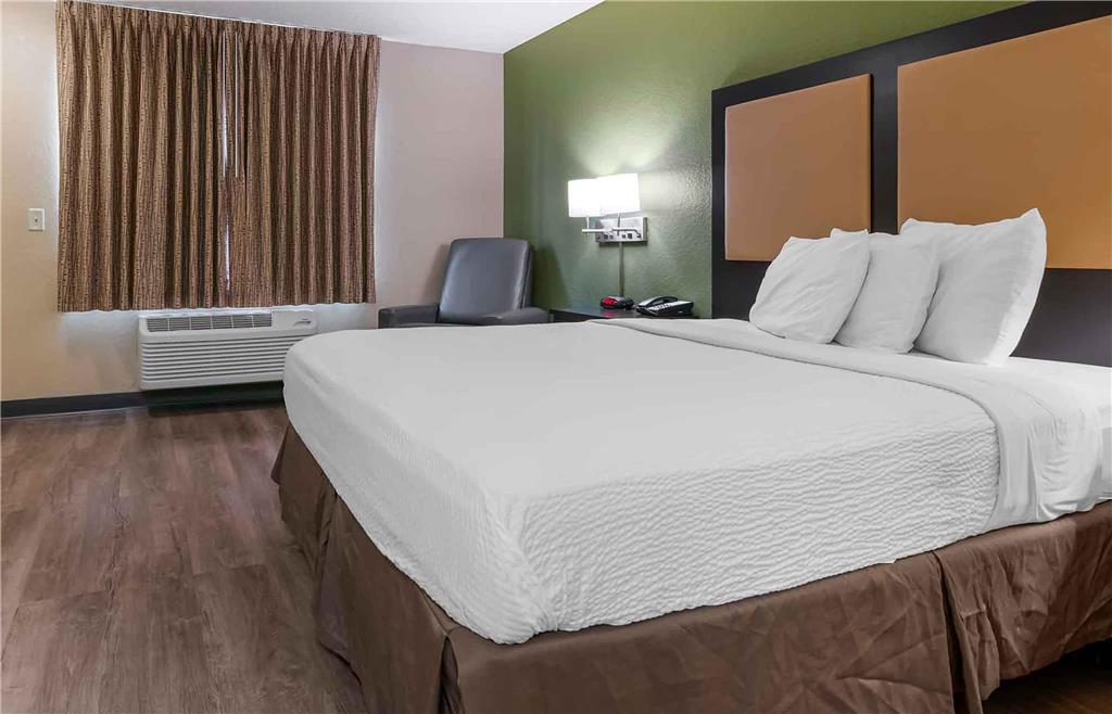 Extended Stay America Suites Houston Willowbrook HWY 249 - photo 18