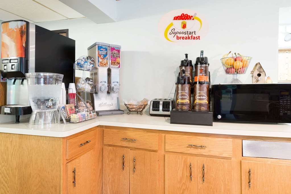 Super 8 by Wyndham La Vale Cumberland Area - photo 14