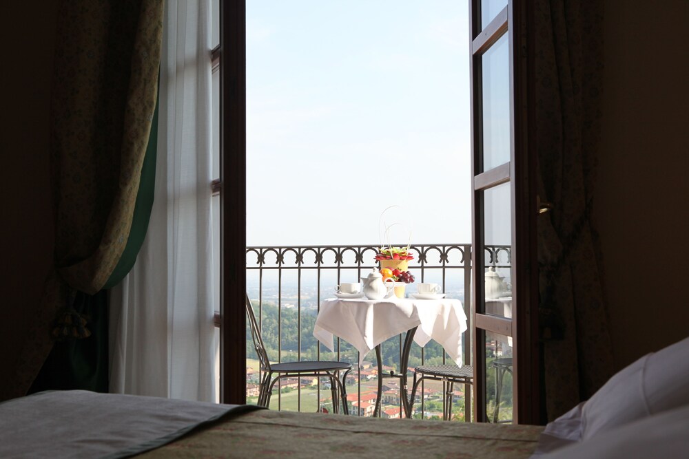 Hotel Camoretti pet-friendly hotel Almenno San Bartolomeo