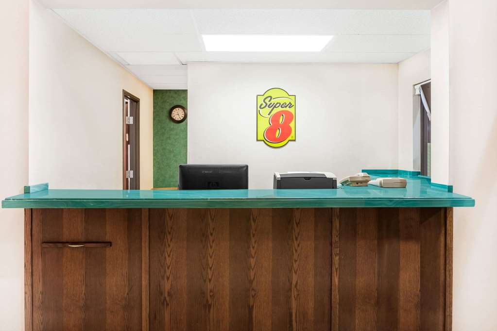 Super 8 by Wyndham Conway - photo 2