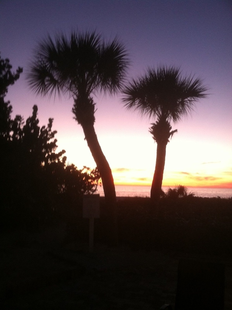 A Beach Retreat - photo 178